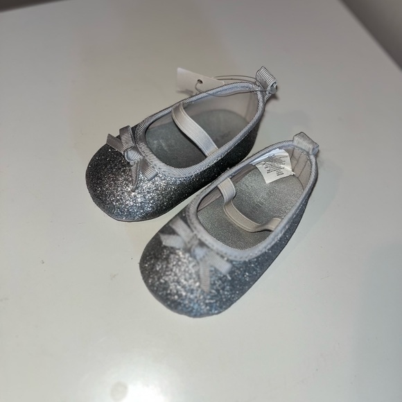 Infant flats never worn - Picture 4 of 6